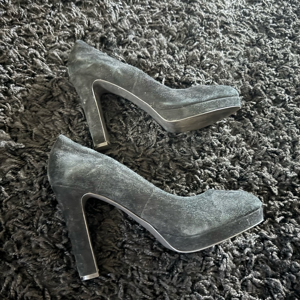2 FOR $25 5/48 Saks Fifth Avenue Black Suede Platform Pumps Leather 40 9 9.5 10 - Picture 3 of 7